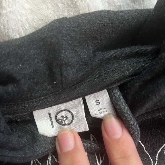 Ten tree hoodie small - Picture 2 of 2